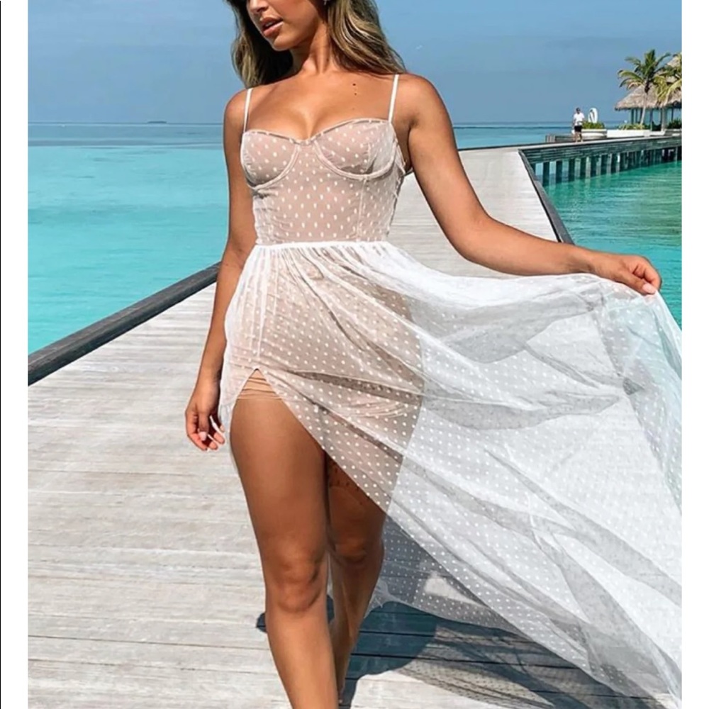 White Fox Boutique Totally Bangin’ Mesh Maxi Dress